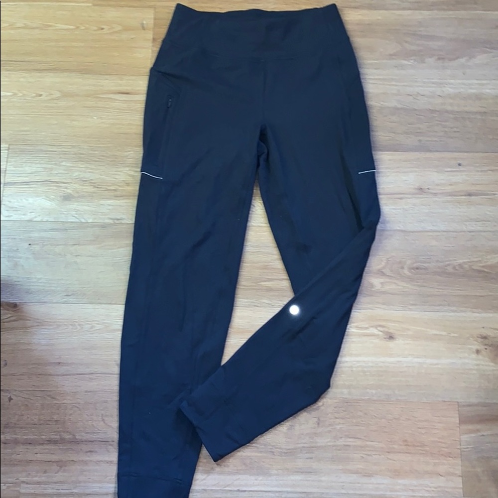 Lululemon jogger style pant size 4